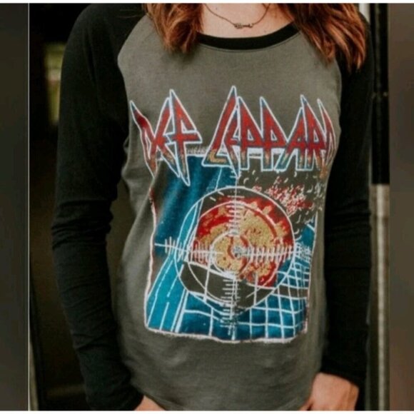 Daydreamer Def Leppard Pyromania Raglan Tee T-Shirt Gray Women’s Size S Boho - Picture 3 of 10